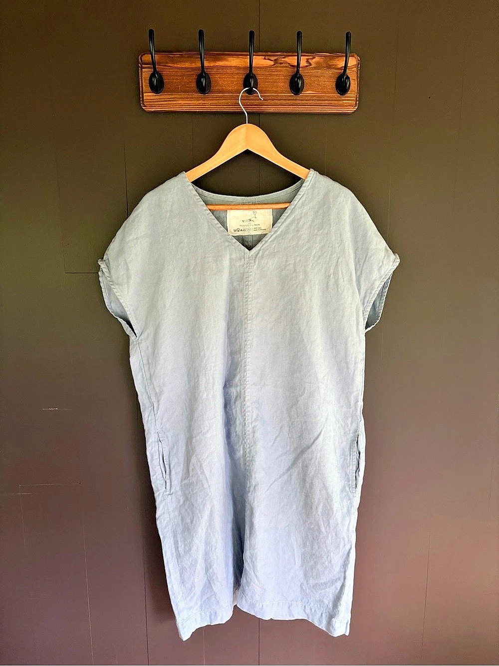 Not Perfect Linen - Monaco Dress - Ice Blue V-Neck Shift Dress - Size L